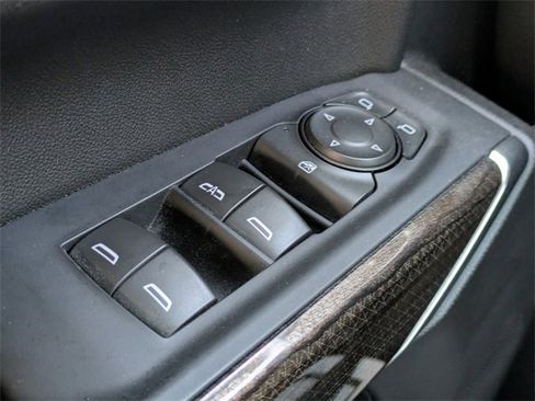 Used 2021 Chevrolet Silverado 1500 RST image 25