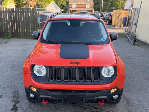 Used 2015 Jeep Renegade Trailhawk w/ Popular Equipment Group AWD/4WD image 3