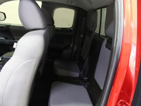 Used 2022 Toyota Tacoma SR w/ SR Convenience Package AWD/4WD image 19
