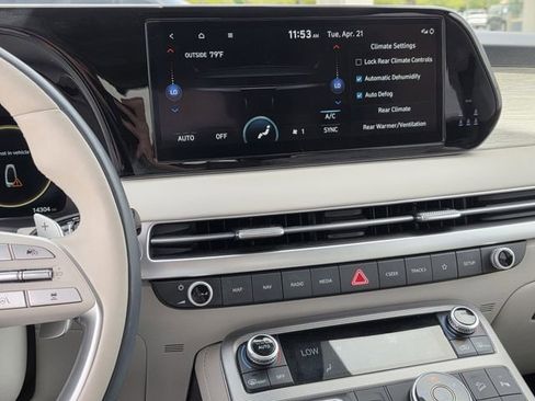 Used 2023 Hyundai Palisade Calligraphy image 10