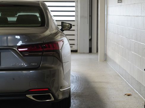 Used 2023 Lexus LS 500 LS 500 w/ Luxury Package image 11