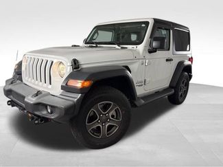Used 2019 Jeep Wrangler Sport S video 2