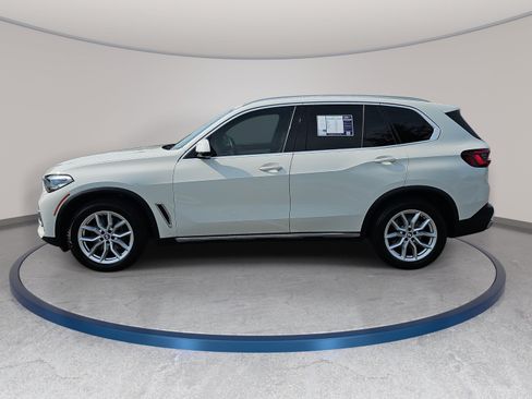 Used 2021 BMW X5 xDrive40i w/ Premium Package 2 AWD/4WD image 8