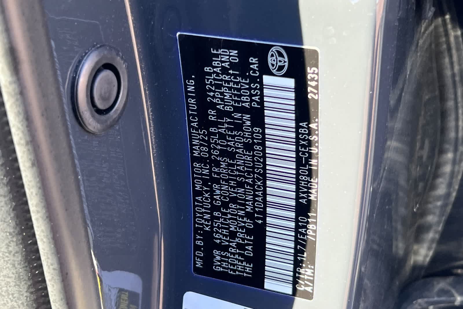 Certified 2025 Toyota Camry SE FWD image 32
