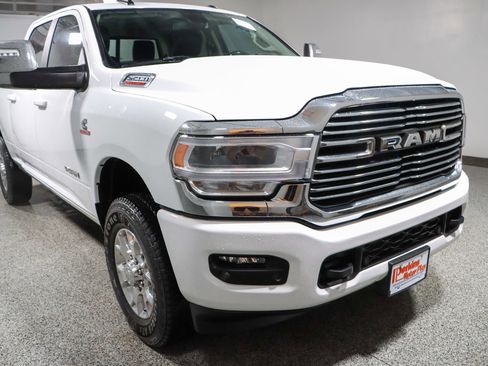 Used 2024 RAM 2500 Laramie AWD/4WD image 5