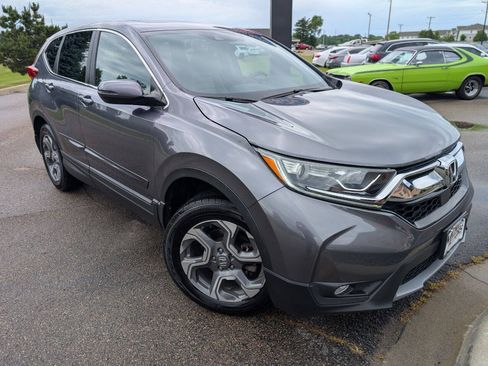 Used 2017 Honda CR-V EX image 3