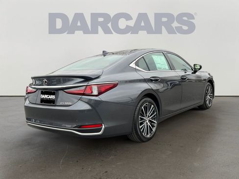 New 2025 Lexus ES 300h w/ Premium Package image 2