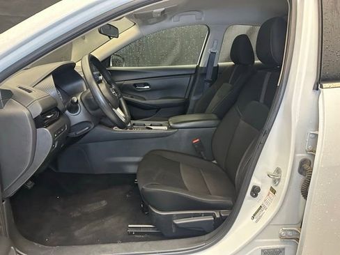 Used 2024 Nissan Sentra SV FWD image 20