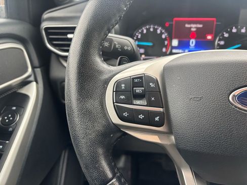 Used 2021 Ford Explorer XLT w/ Equipment Group 202A image 17