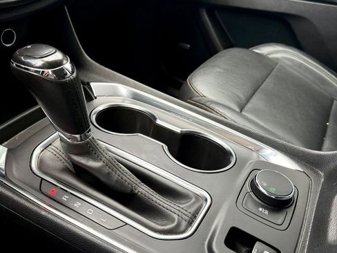 Used 2019 Chevrolet Traverse RS image 10