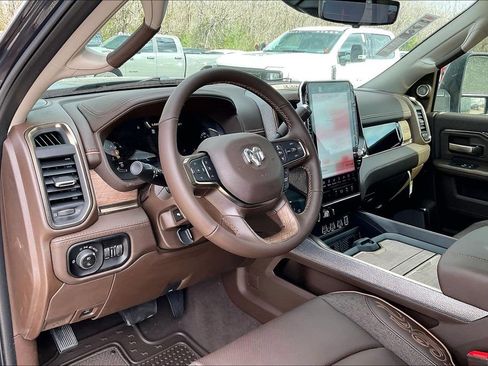 New 2026 RAM 2500 Limited AWD/4WD image 5