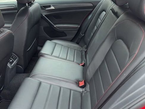 Used 2020 Volkswagen Golf 4-Door FWD image 12