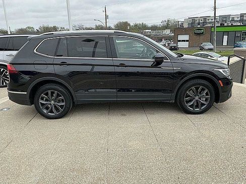 Used 2022 Volkswagen Tiguan SE AWD/4WD image 7
