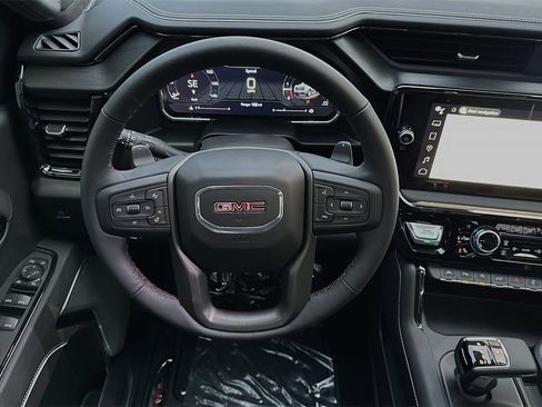 Used 2024 GMC Sierra 1500 AT4X image 12