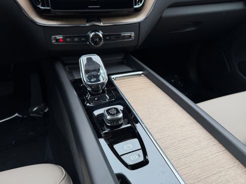 New 2026 Volvo XC60 B5 Plus w/ Protection Package Premier image 13