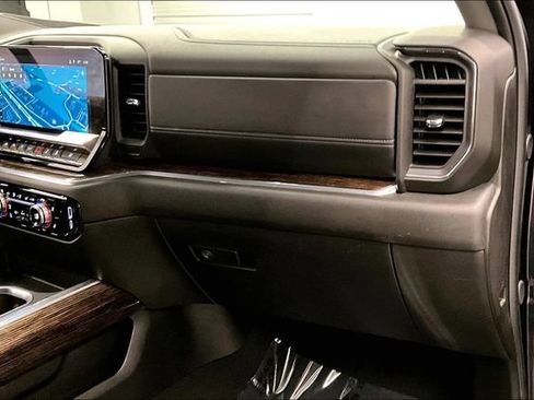 Used 2025 GMC Sierra 1500 Elevation AWD/4WD image 19