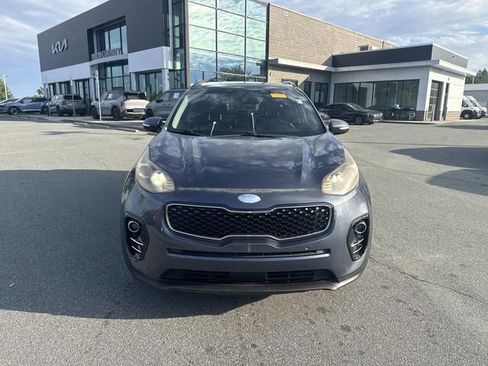 Used 2018 Kia Sportage EX w/ EX Technology Package FWD image 2