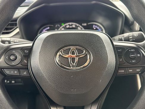 Certified 2025 Toyota RAV4 XLE AWD/4WD image 22