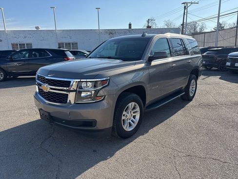 Used 2018 Chevrolet Tahoe LT image 3