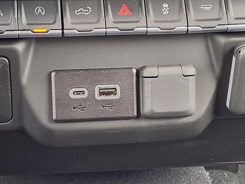 New 2026 Chevrolet Silverado 1500 Custom image 15