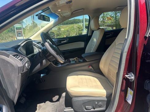 Used 2018 Ford Edge SEL w/ Equipment Group 201A FWD image 7
