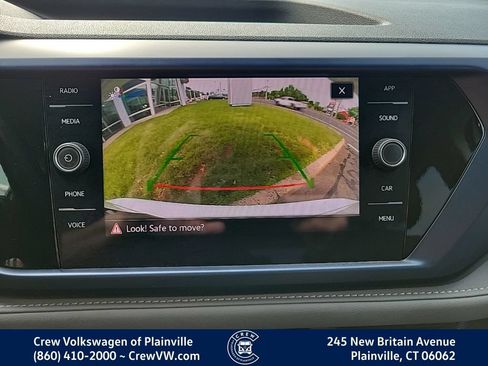 Certified 2024 Volkswagen Taos SE AWD/4WD image 8
