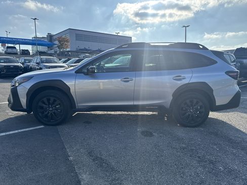 Used 2023 Subaru Outback Onyx Edition image 6