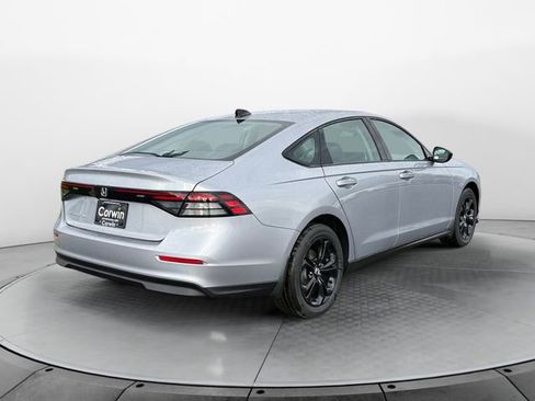 New 2025 Honda Accord SE image 17