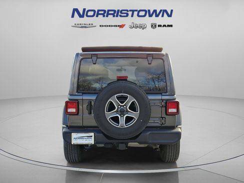 Certified 2022 Jeep Wrangler Unlimited Sport S w/ Sun And Sound Package image 5