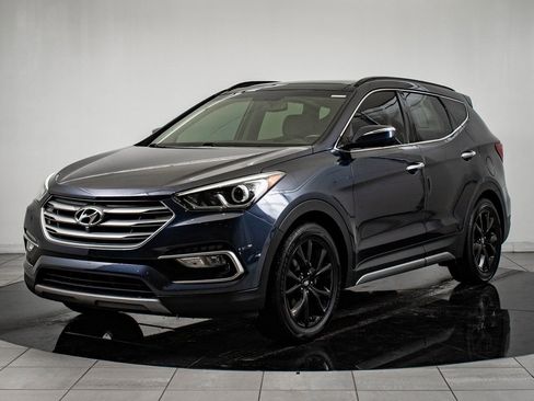 Used 2017 Hyundai Santa Fe Sport image 1