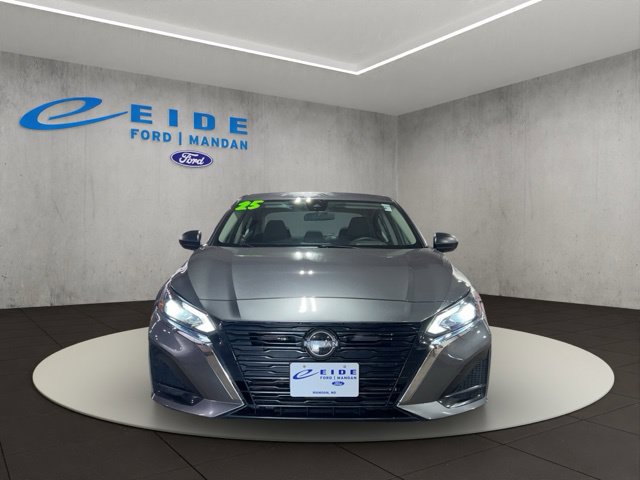 Used 2025 Nissan Altima 2.5 SV FWD image 8