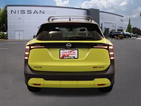 New 2026 Nissan Kicks SR w/ SR Premium Package AWD/4WD image 3