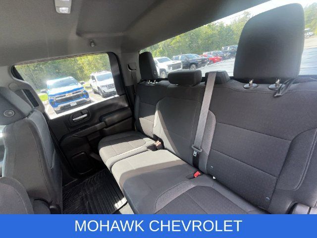 Certified 2022 Chevrolet Silverado 2500 Custom w/ Custom Value Package AWD/4WD image 14