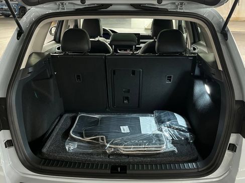 New 2026 Volkswagen Taos SE AWD/4WD image 38