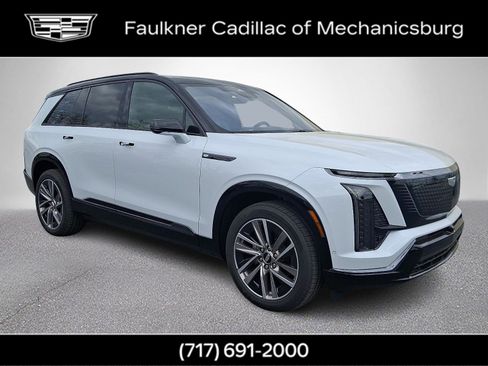 New 2026 Cadillac Vistiq Sport w/ LPO, Floor Liner Package AWD/4WD image 5