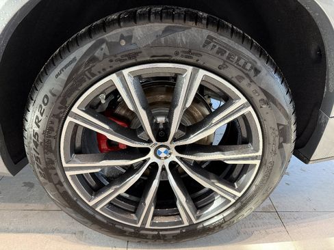 New 2026 BMW X5 xDrive40i w/ M Sport Package AWD/4WD image 7