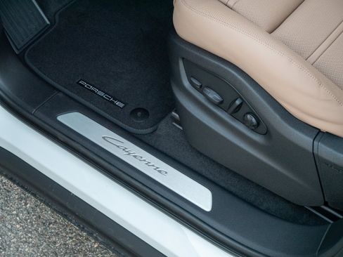 New 2026 Porsche Cayenne AWD/4WD image 28
