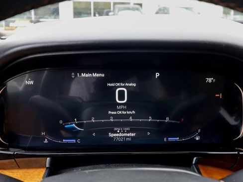 Used 2022 Jeep Grand Wagoneer Series III w/ Rear Seat Video Group 1 image 6