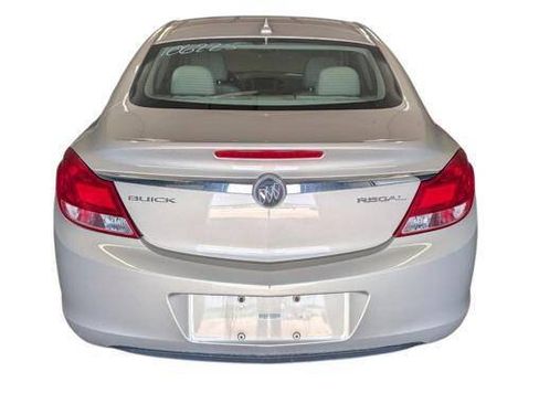 Used 2012 Buick Regal Leather FWD image 4