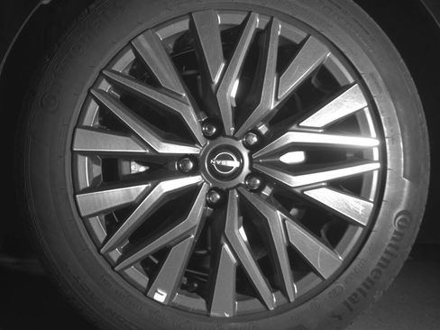 Used 2025 Nissan Altima 2.5 SV image 11