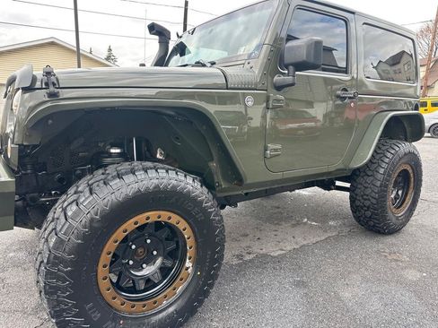 Used 2015 Jeep Wrangler Sport w/ Quick Order Package 24S AWD/4WD image 29