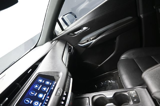Used 2022 Cadillac XT4 Premium Luxury w/ Safety Alert Package FWD image 20