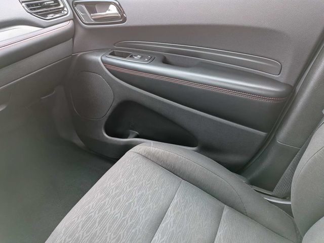 Used 2025 Dodge Durango GT RWD image 17