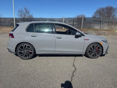 Used 2022 Volkswagen GTI Autobahn image 2