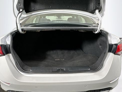 Used 2024 Nissan Sentra SV FWD image 26