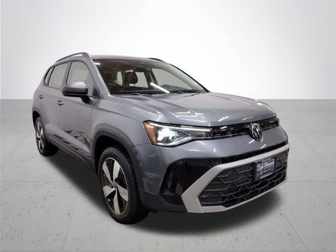 Certified 2025 Volkswagen Taos S AWD/4WD image 5