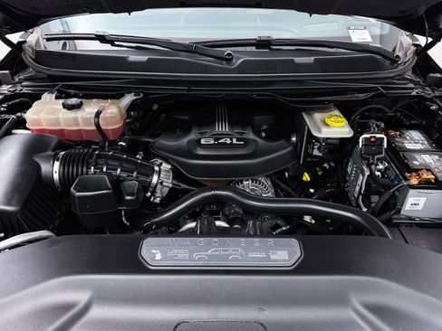 Used 2022 Jeep Grand Wagoneer Series III w/ Flexible Seating Group image 14