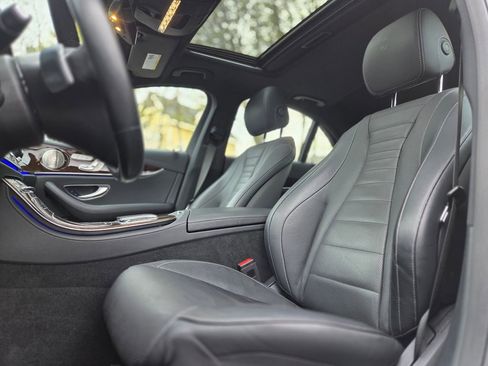 Used 2022 Mercedes-Benz E 350 4MATIC Sedan image 19