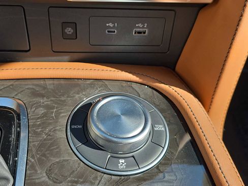 Used 2024 INFINITI QX80 Sensory w/ Cargo Package image 22