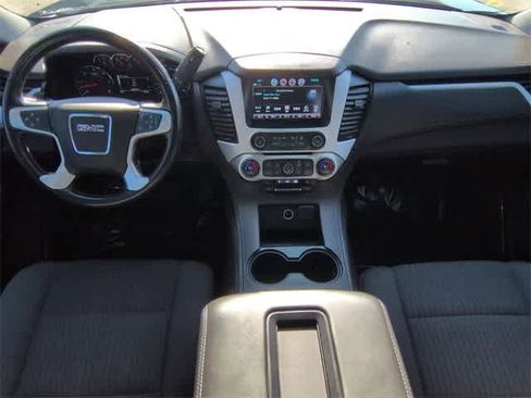 Used 2020 GMC Yukon SLE w/ SLE Value Package image 15